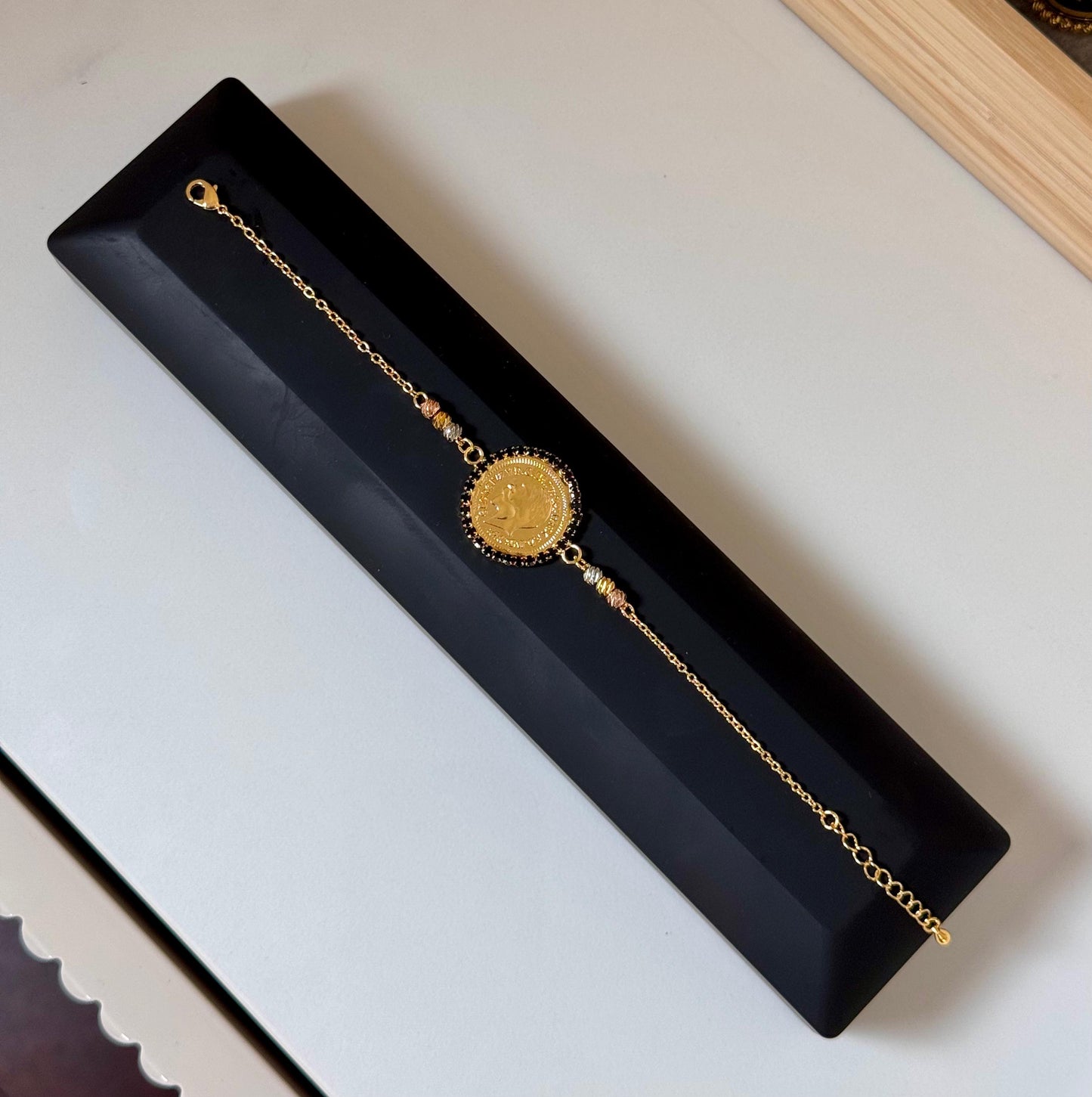 Leera Bracelet With Black Zircon Frame