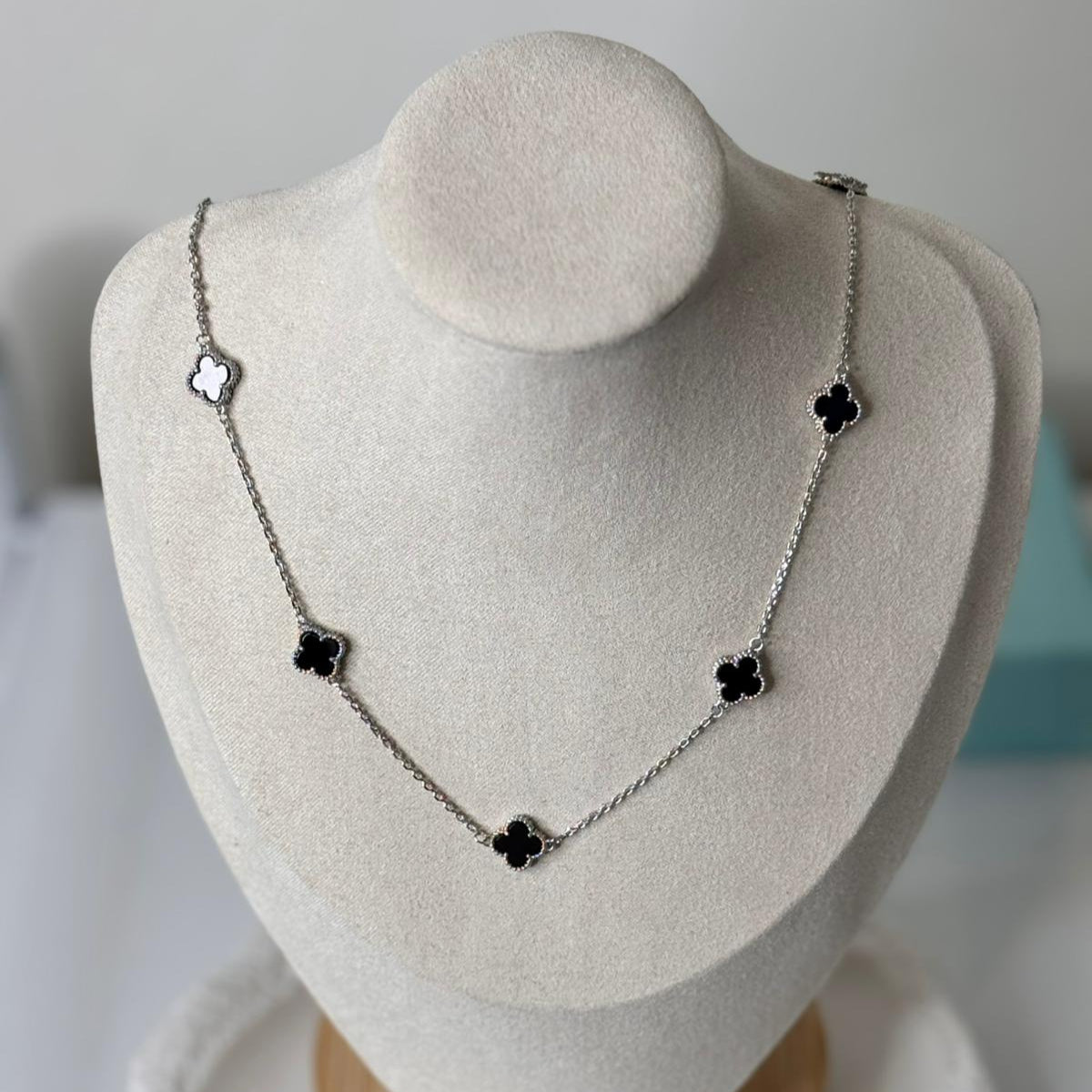 Flower Necklace in Silver and Black