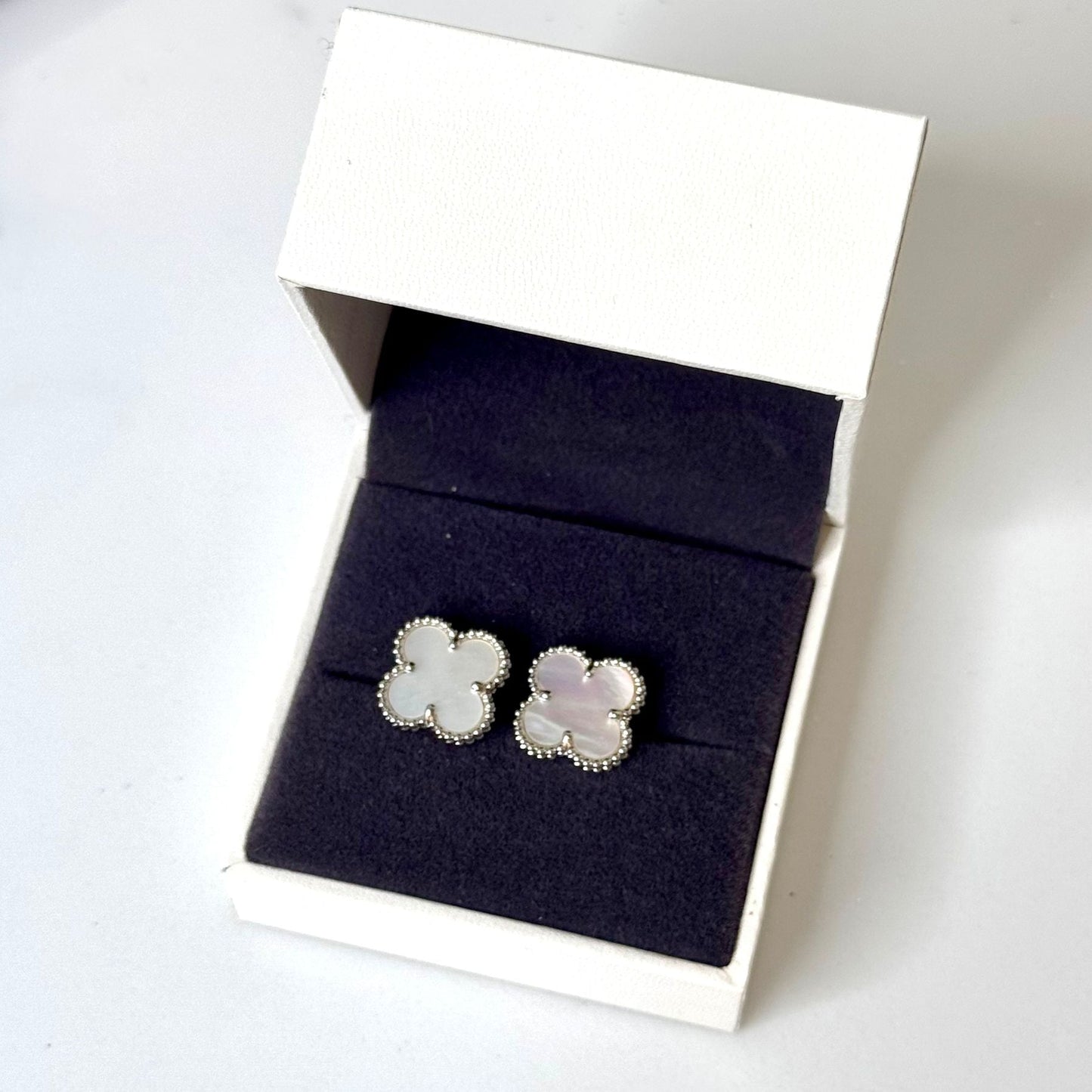 Silver & Gray Earrings – Elegant Modern Design