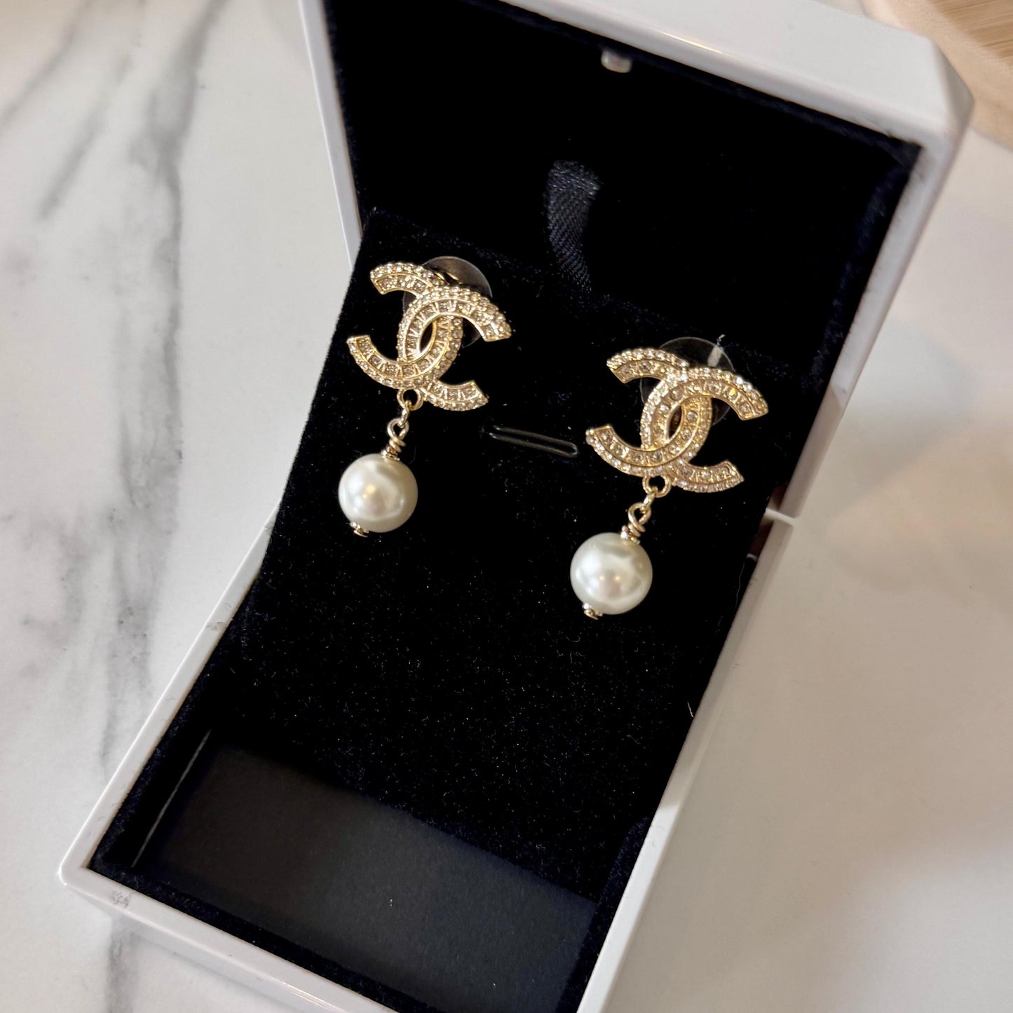 Cc earrings