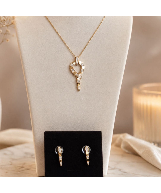 Lamara Set Of Necklace & Earrings