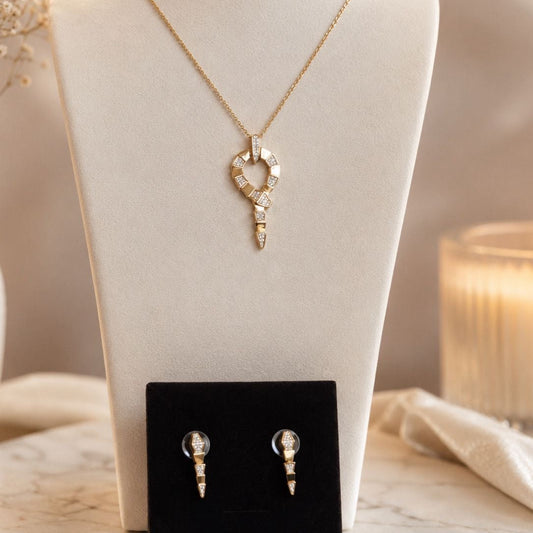 Lamara Set Of Necklace & Earrings