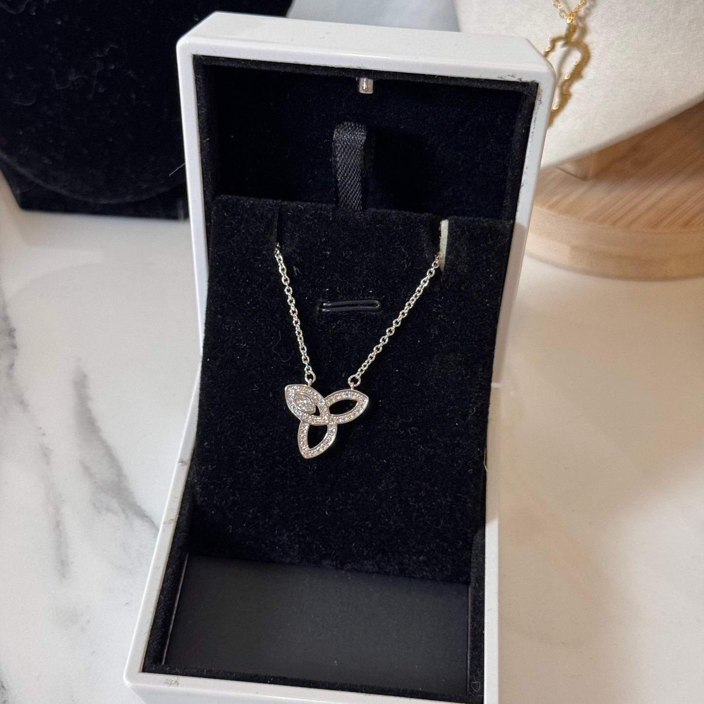 Faten Necklace