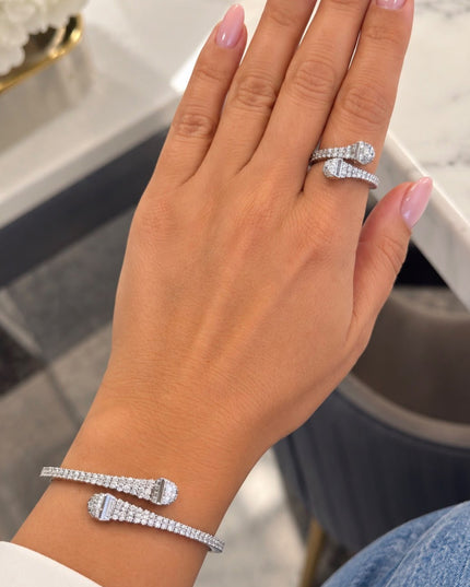 Raneen Set with adjustable ring
