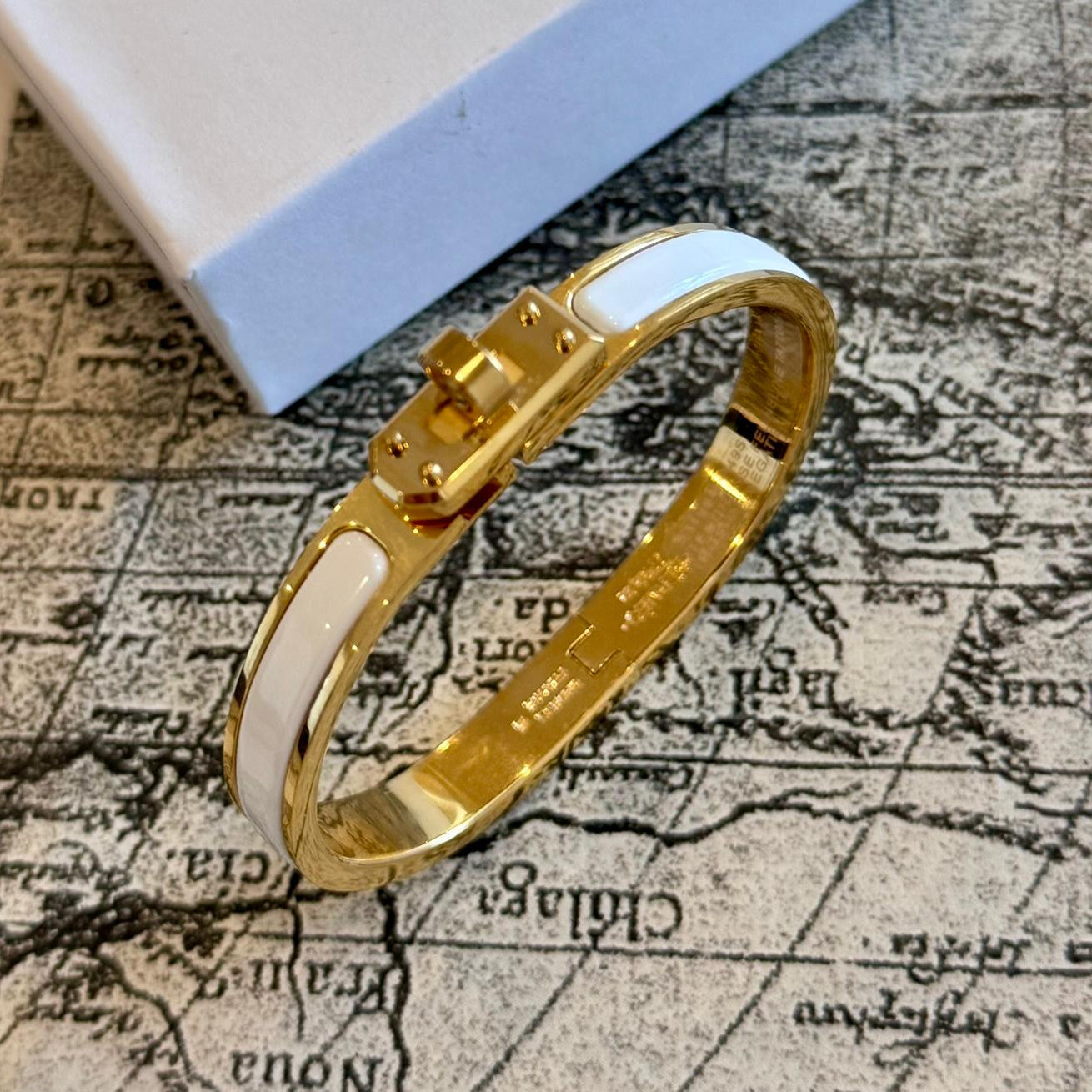 Kelle Bangle