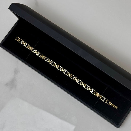 Lean Bracelet – Elegant Gold Plated Design
