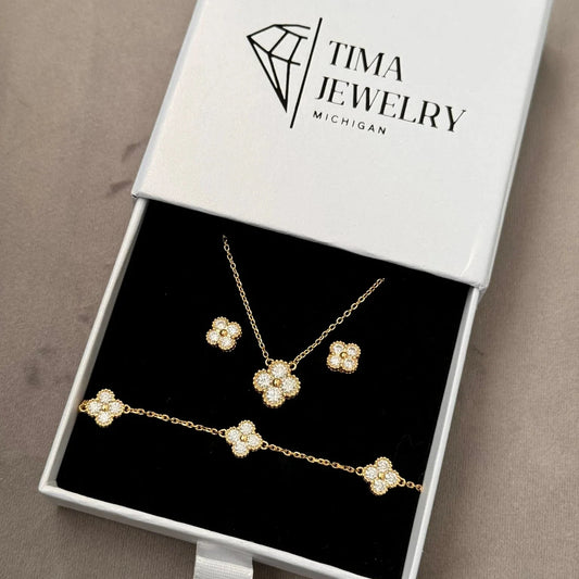 Luxurious Moissanite Mini Clover Set 