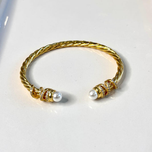 Pearl Bangle 