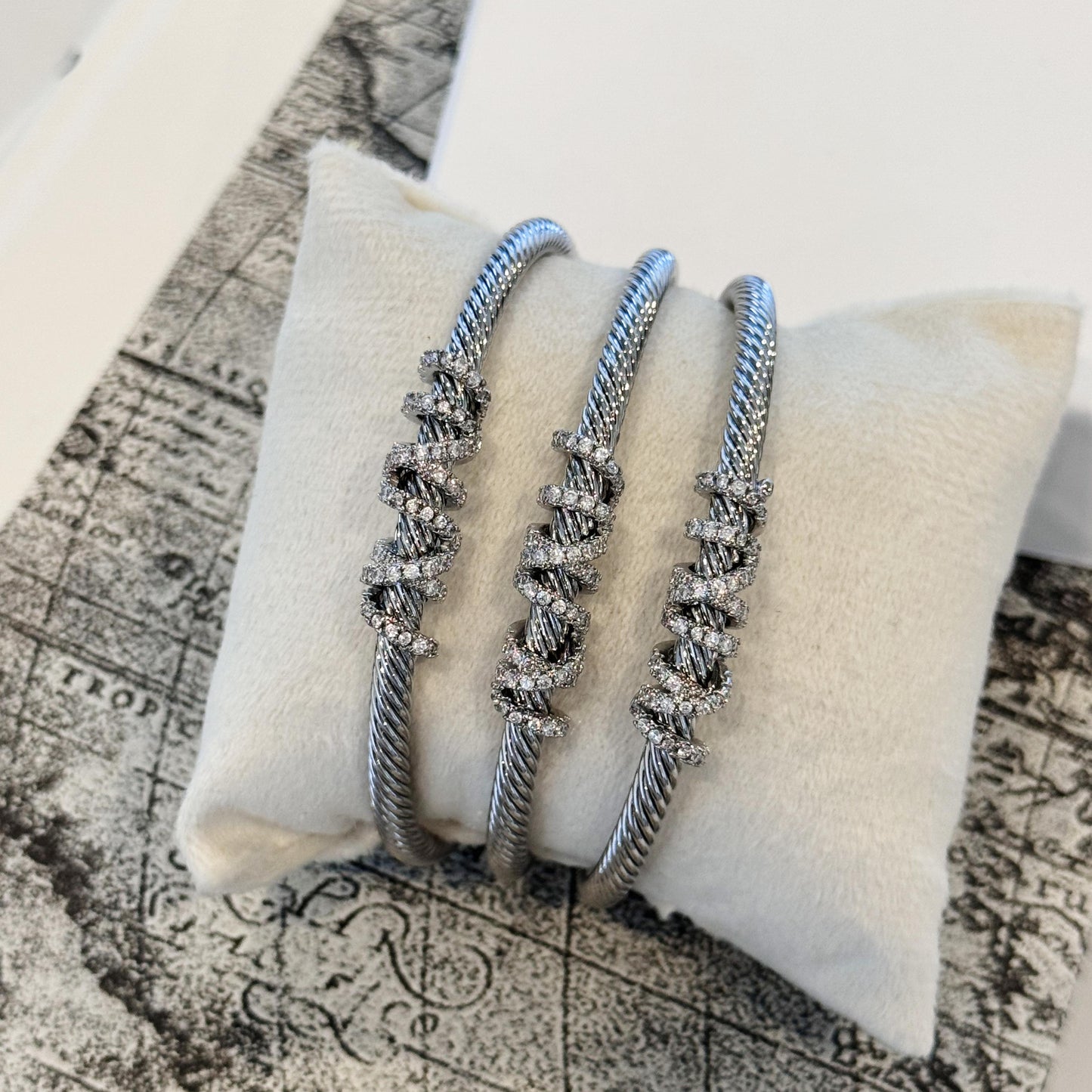 Set Of Three Lamar bangles 