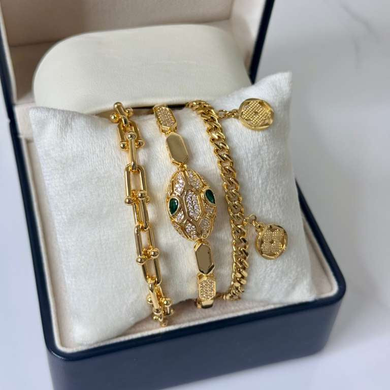 Shadia Set 