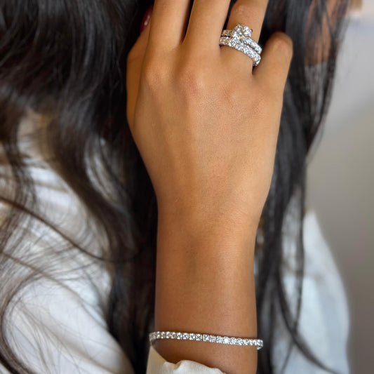 Tennis bracelet