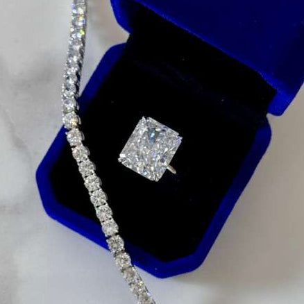 Youmi’s Moissanite Ring in 925 Sterling Silver